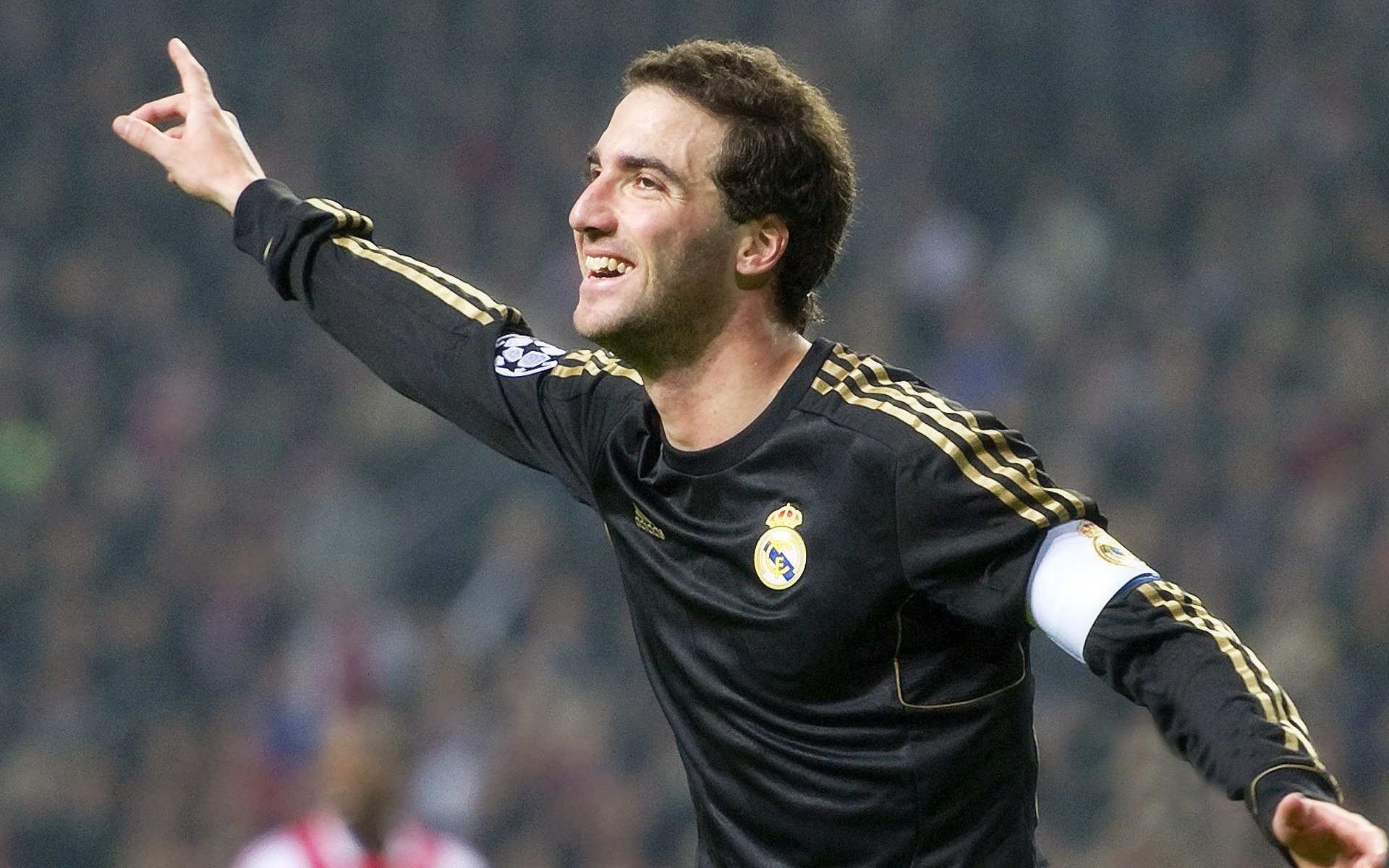 巴朗加国王球员配合默契提升，巴朗加斯